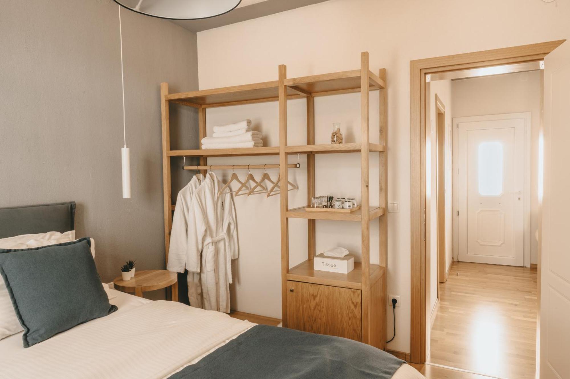 Giardino High Living Apartment Drama